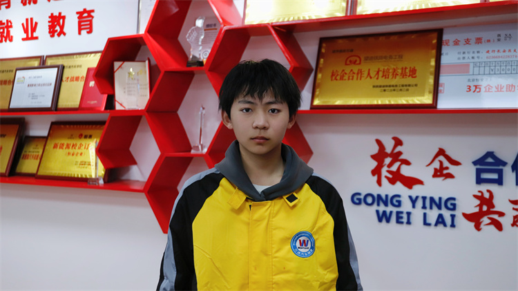 西安萬通小萌新徐熙皓：從迷茫中專生到西安萬通追夢人，技術改變命運！