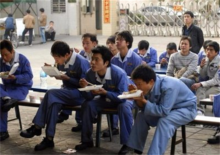 初中畢業生的三條出路！選擇最適合自己的那一條！