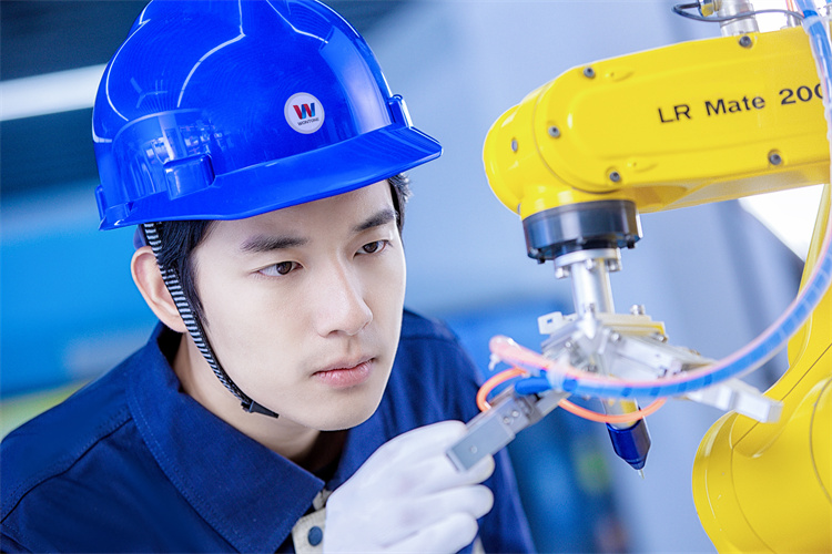 年輕人轉行想“躺贏”？認準自動化行業，PLC技術是關鍵！