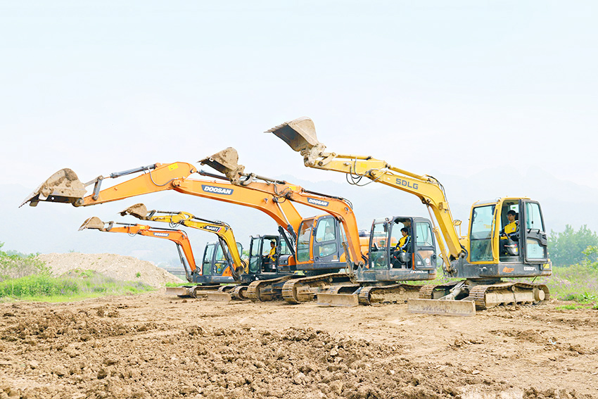 西安哪里有挖掘機培訓學校呢？挖掘機操作員需要掌握哪些技能知識？