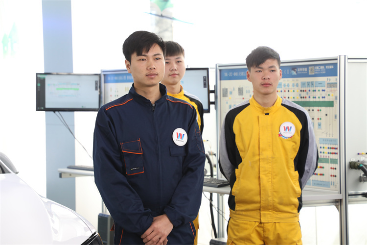 初三孩子成績不好，現在學技術還是等中考之后？