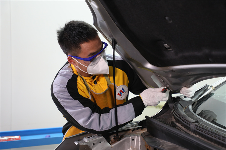 輟學打工：看似自由的選擇，實則未來的枷鎖