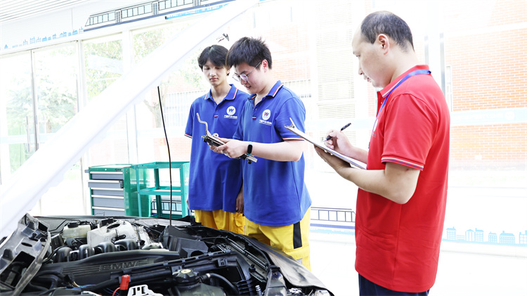 西安萬通“龍虎榜”技能大賽火熱開賽 ——以賽促學強技能，匠心筑夢展風采