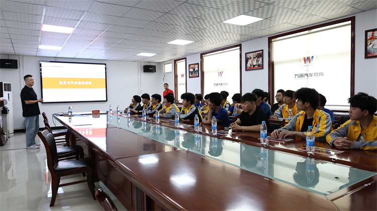 深化校企合作，共育汽修精英 ——哈貝卡汽車服務有限公司來我校開展專場招聘