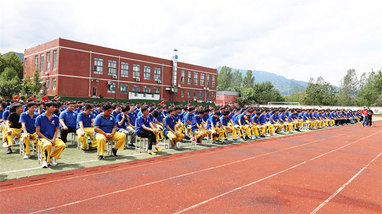 西安萬通汽車學校2025年秋季開學典禮隆重舉行，共啟新征程