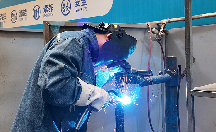 學電焊：焊接技術哪家強？西安萬通焊接培訓助你技術傍身高新就業！