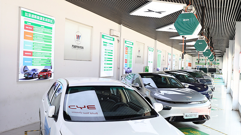 初高中畢業學技術，選對學校和專業是關鍵！西安萬通助你成就汽車人生