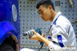 �����յ��L���R���飺�W�������g �����L��Ӣ