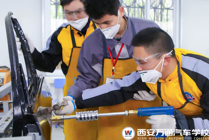 西安萬通：學習成績不理想，怎么面對中高考