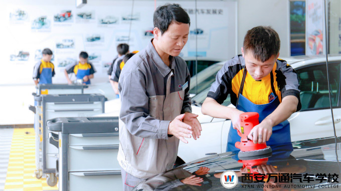 �����fͨ��܇�WУ���n�ώ�