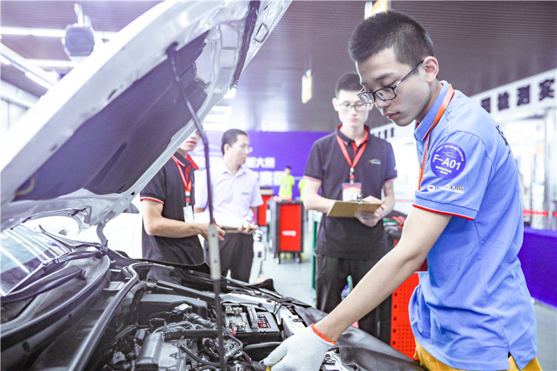 萬通杯汽車維修技能大賽15