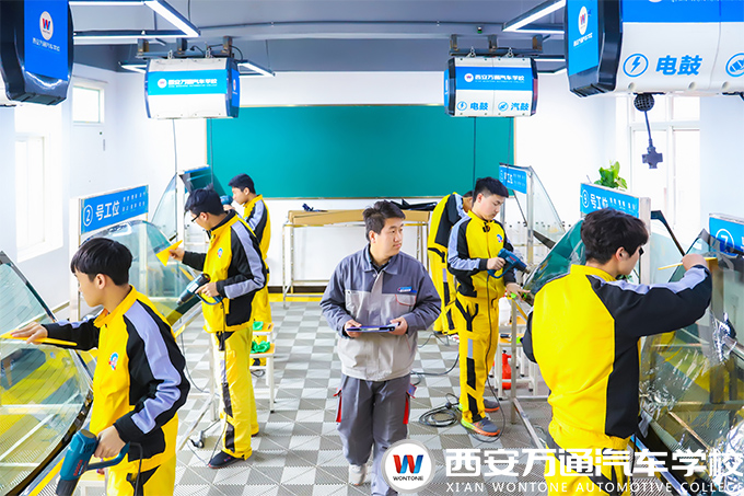 來西安萬通學汽車美容需要多少錢 多久可以開店創業