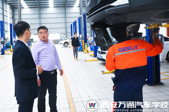 深化校企合作，西安萬通考察走訪吉利新能源