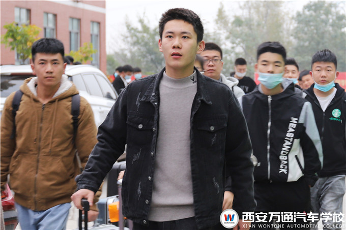 年末提升學汽修技術，沖刺就業好未來！