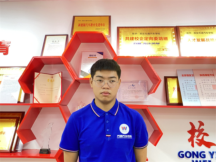 轉學來萬通|鄭程錦：不畏選擇，堅持我所熱愛的