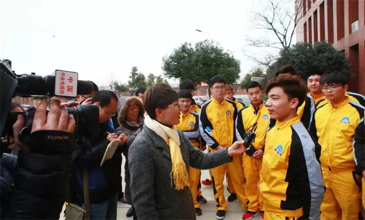 萬通實力|央視上榜品牌，領跑職教綻放精彩