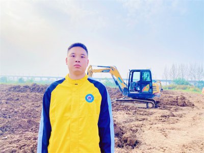 堅定內心最真實的選擇，做最好的自己      ——西安萬通汽車學校新生羅偉