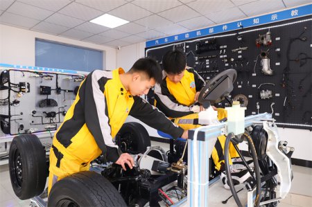 2023圓滿 2024已來，新年和萬通一起立個Flag吧！